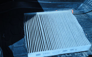 Replacing the cabin filter yourself